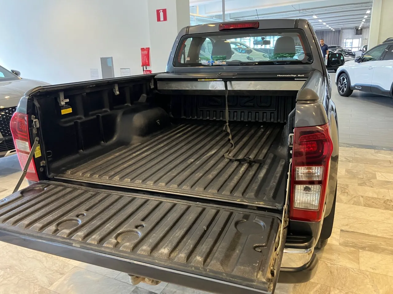 Vehicle image 8