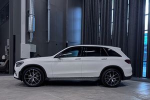 Mercedes GLC300 bild 3