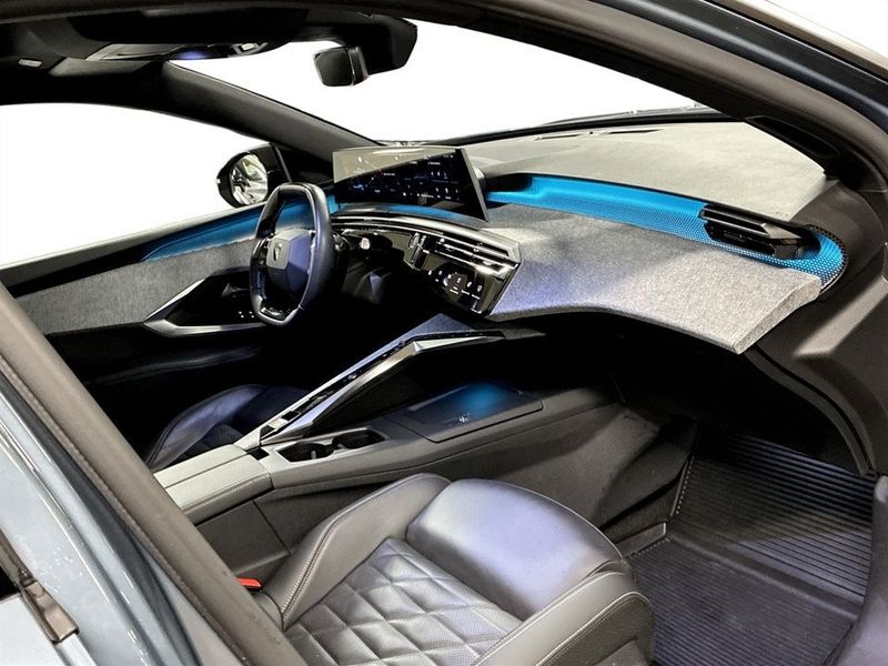 Peugeot e-5008 bild 14