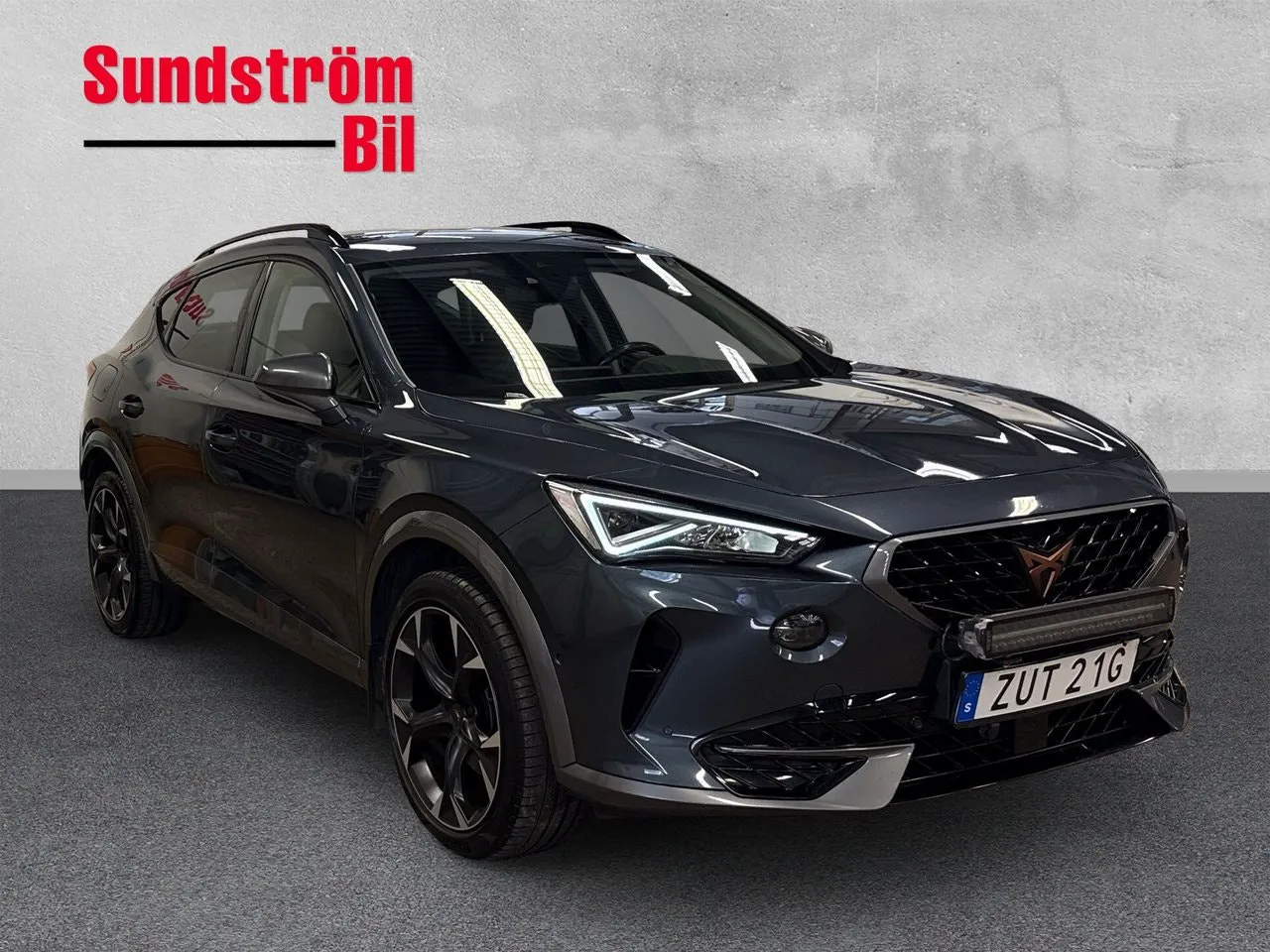 Vehicle image 7