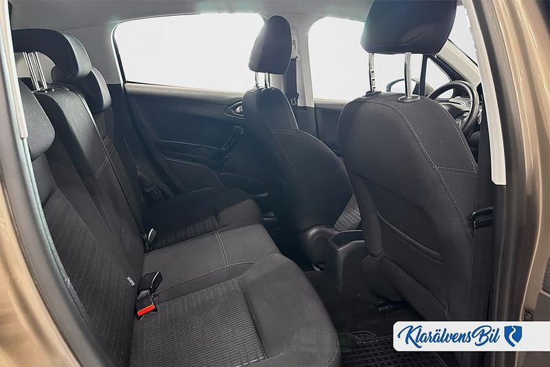 Peugeot 208 bild 8