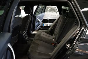 BMW 320 bild 9