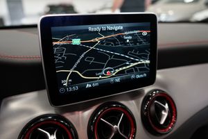 Mercedes CLA45 AMG bild 18
