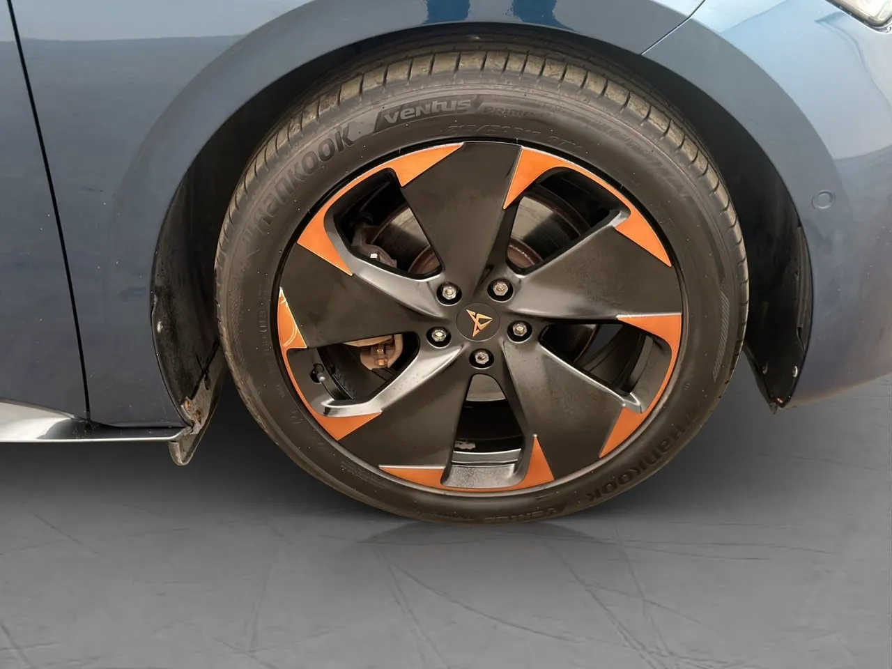 Vehicle image 33