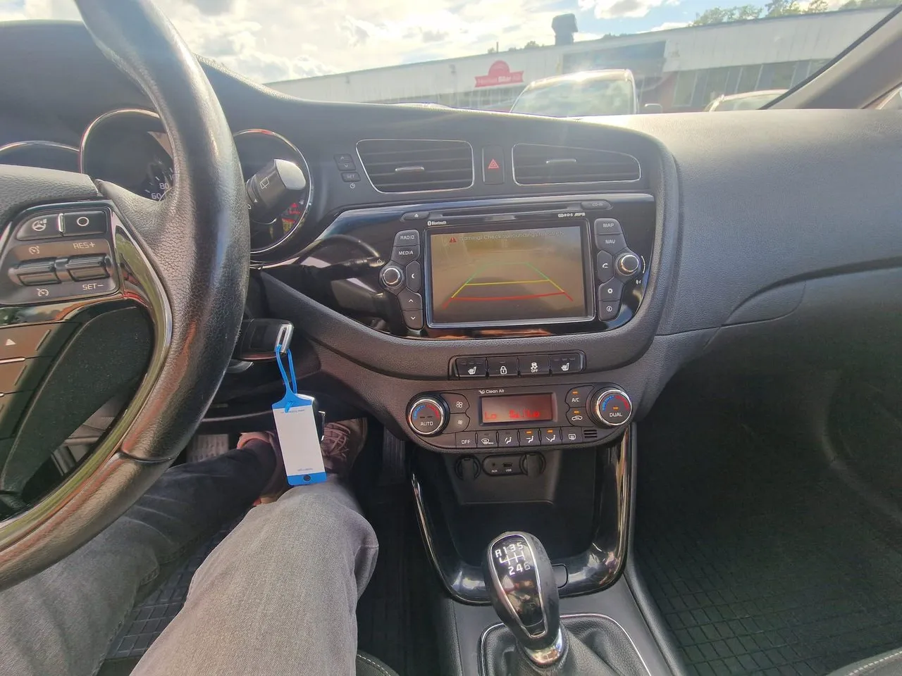 Vehicle image 8