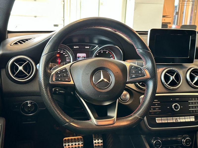 Mercedes CLA250 bild 9
