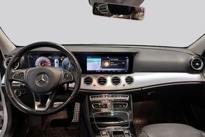Mercedes E220 bild 7