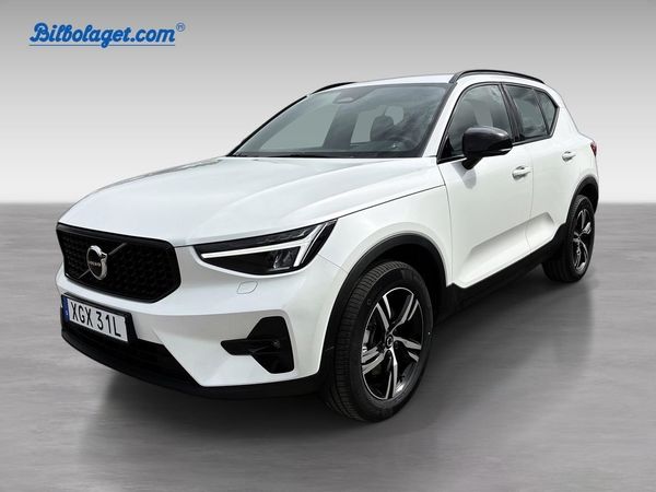 Volvo XC40 B4 FWD Bensin Plus Dark - 2026