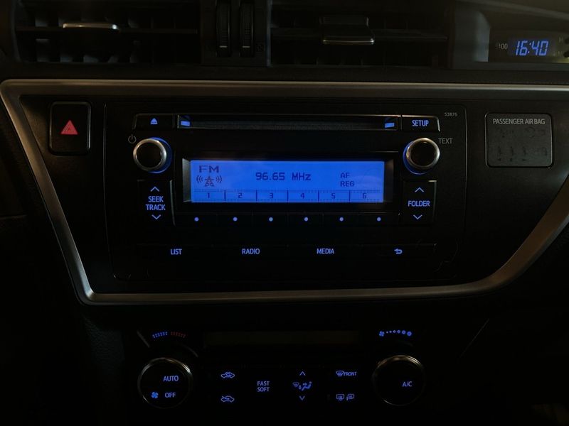 Toyota Auris bild 11