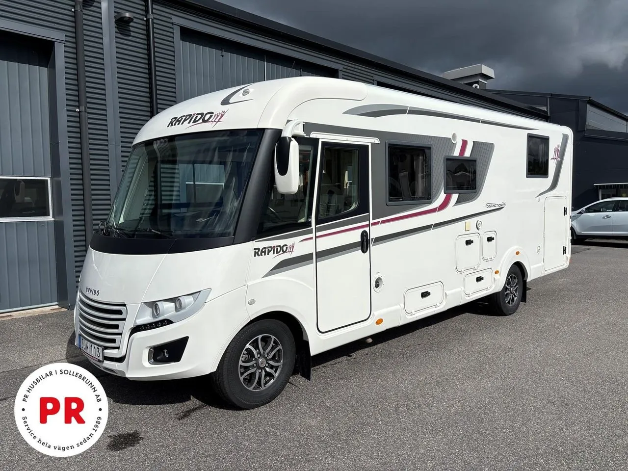 Vehicle image 11
