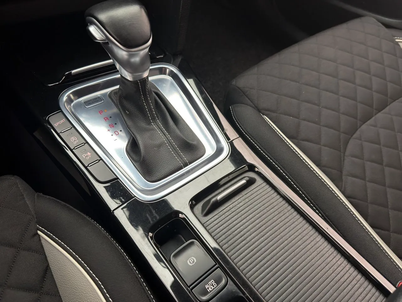 Vehicle image 20