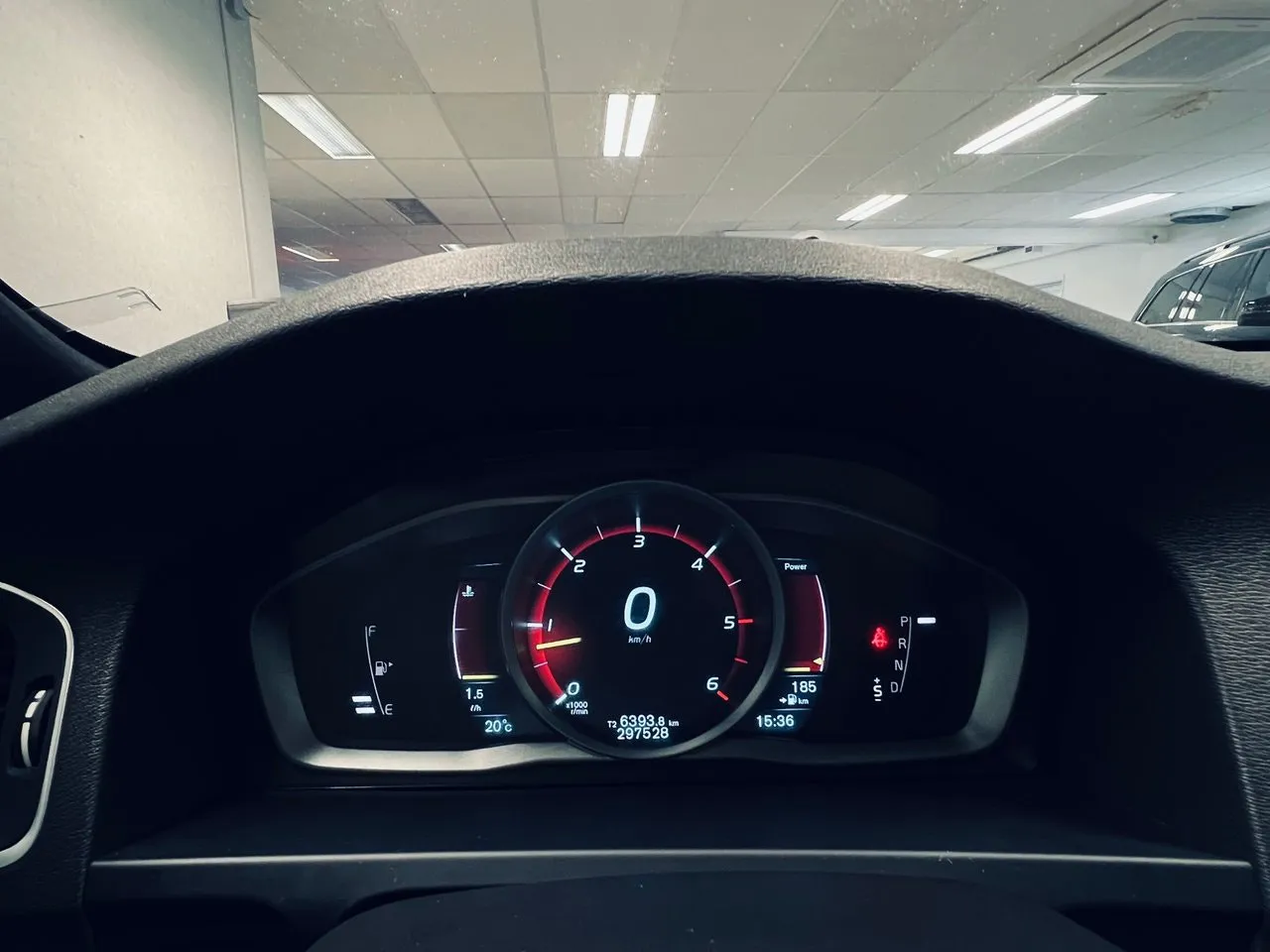 Vehicle image 12