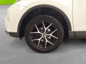 Toyota RAV4 bild 8