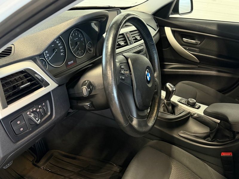 BMW 320 bild 11
