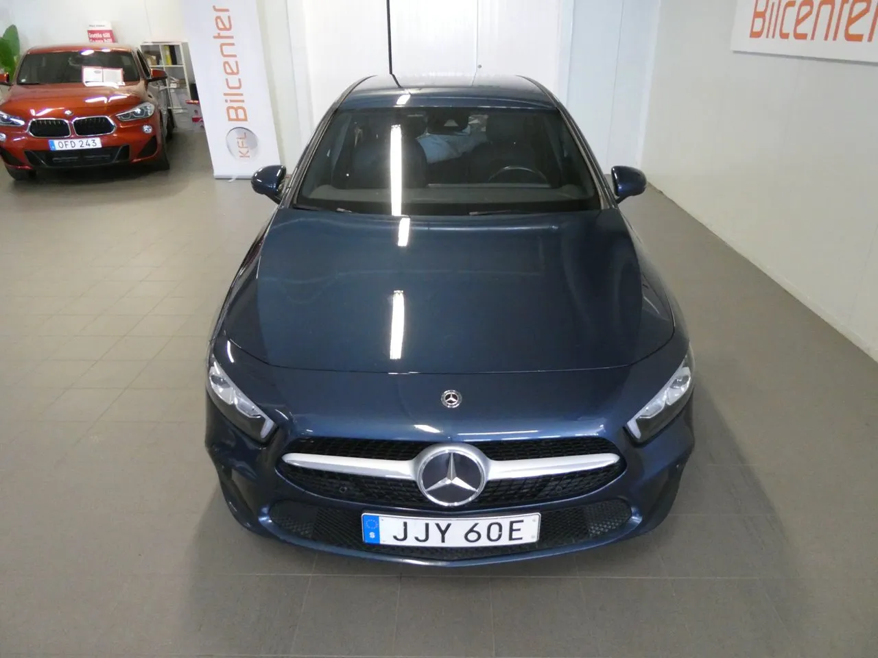Vehicle image 8