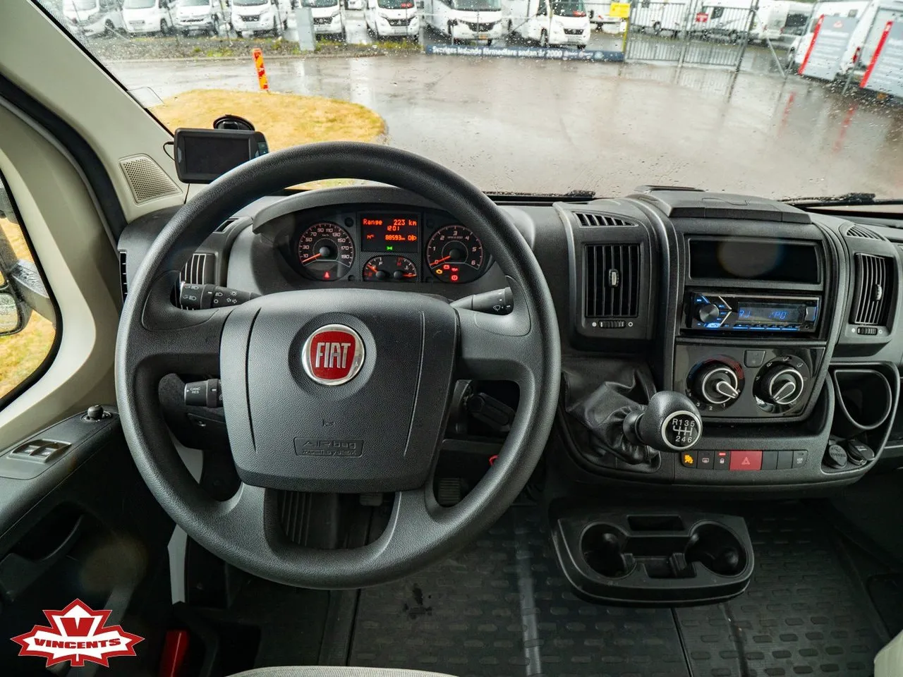 Vehicle image 14
