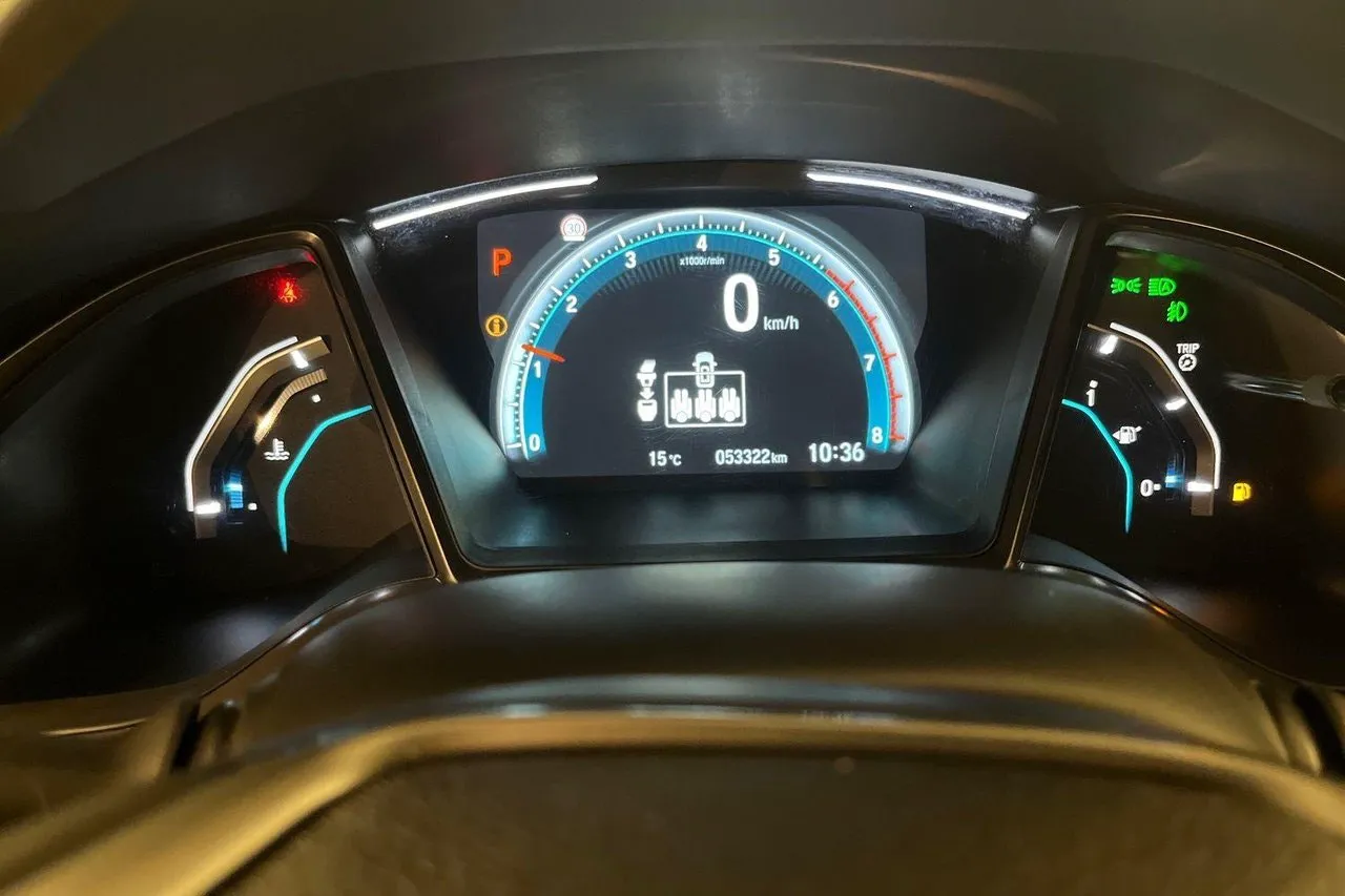 Vehicle image 14