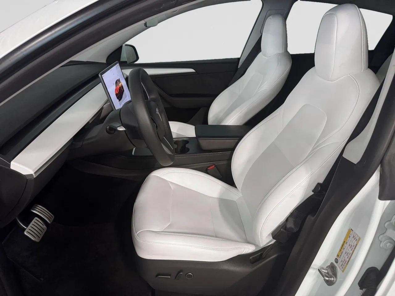Tesla Model Y bild 12