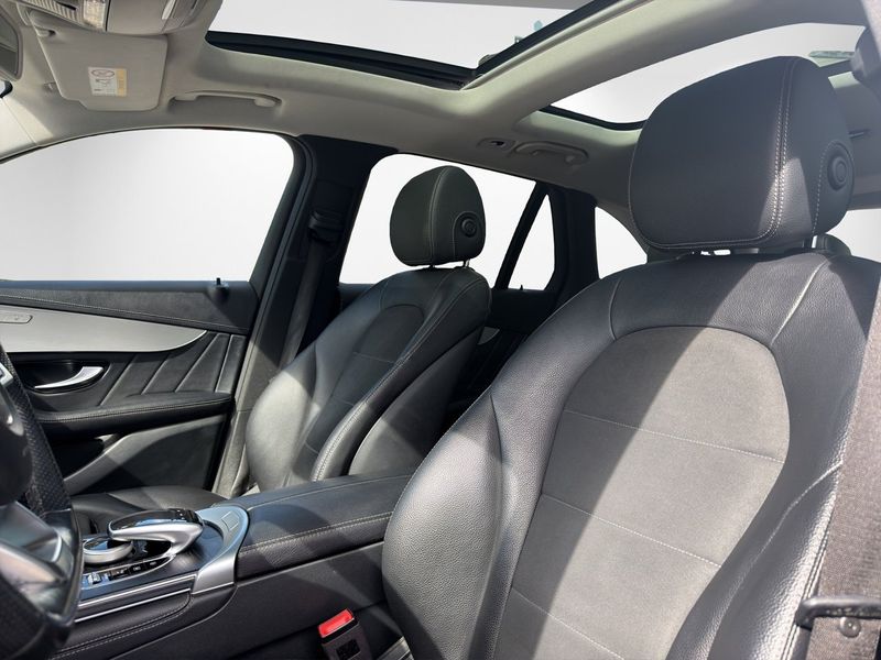 Mercedes GLC220 bild 9