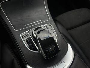 Mercedes GLC220 bild 17