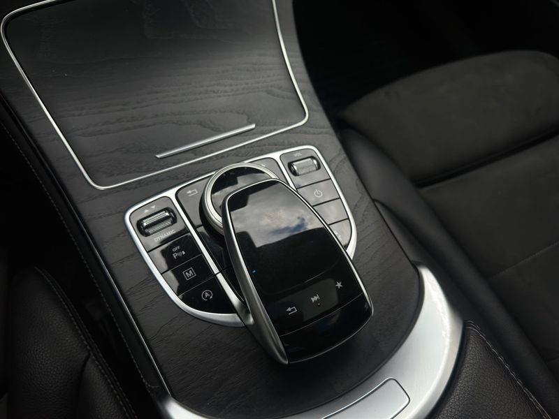 Mercedes GLC220 bild 17