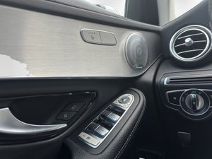 Mercedes GLC220 bild 18