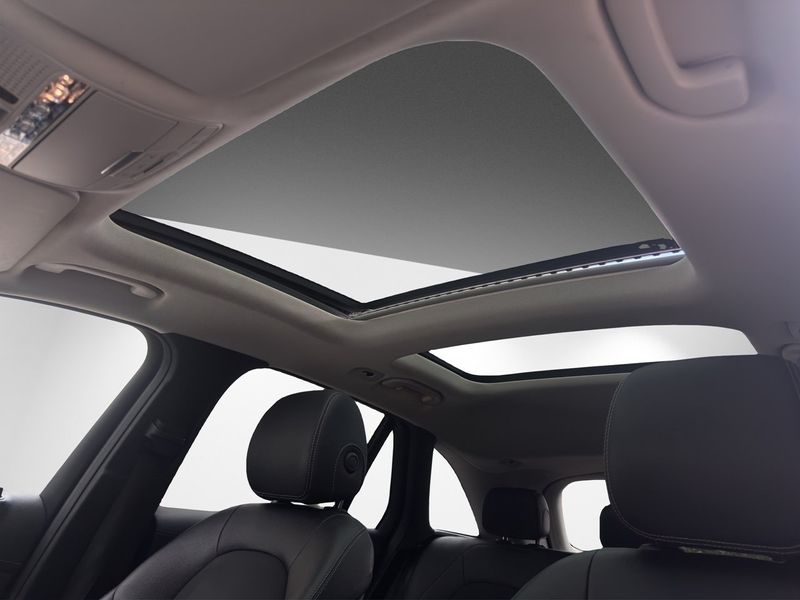 Mercedes GLC220 bild 16