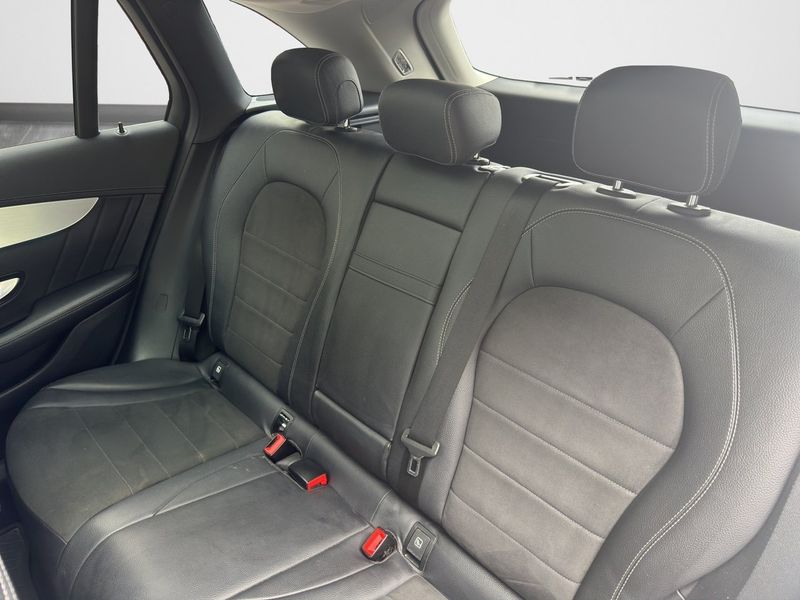 Mercedes GLC220 bild 10