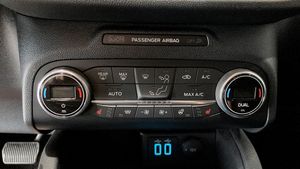 Ford Kuga bild 12