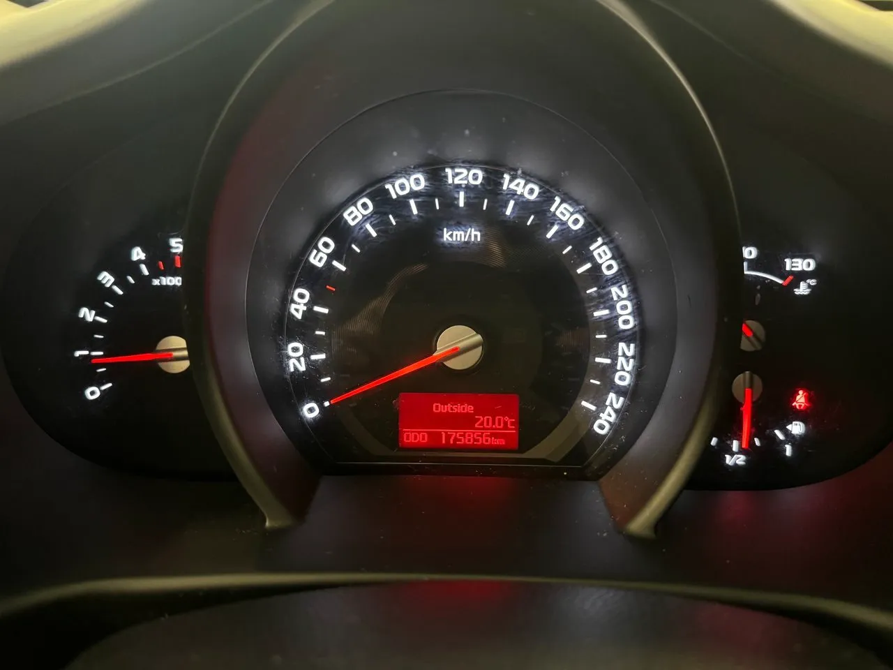 Vehicle image 22