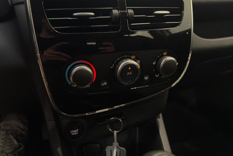 Renault Clio bild 17