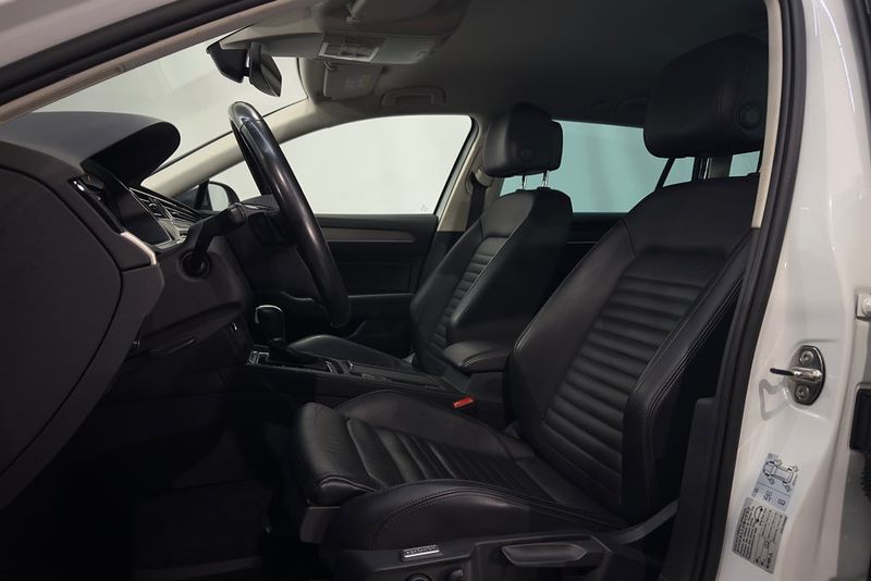 Volkswagen Passat bild 8