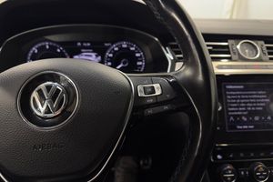 Volkswagen Passat bild 12