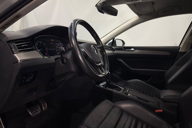 Volkswagen Passat bild 9