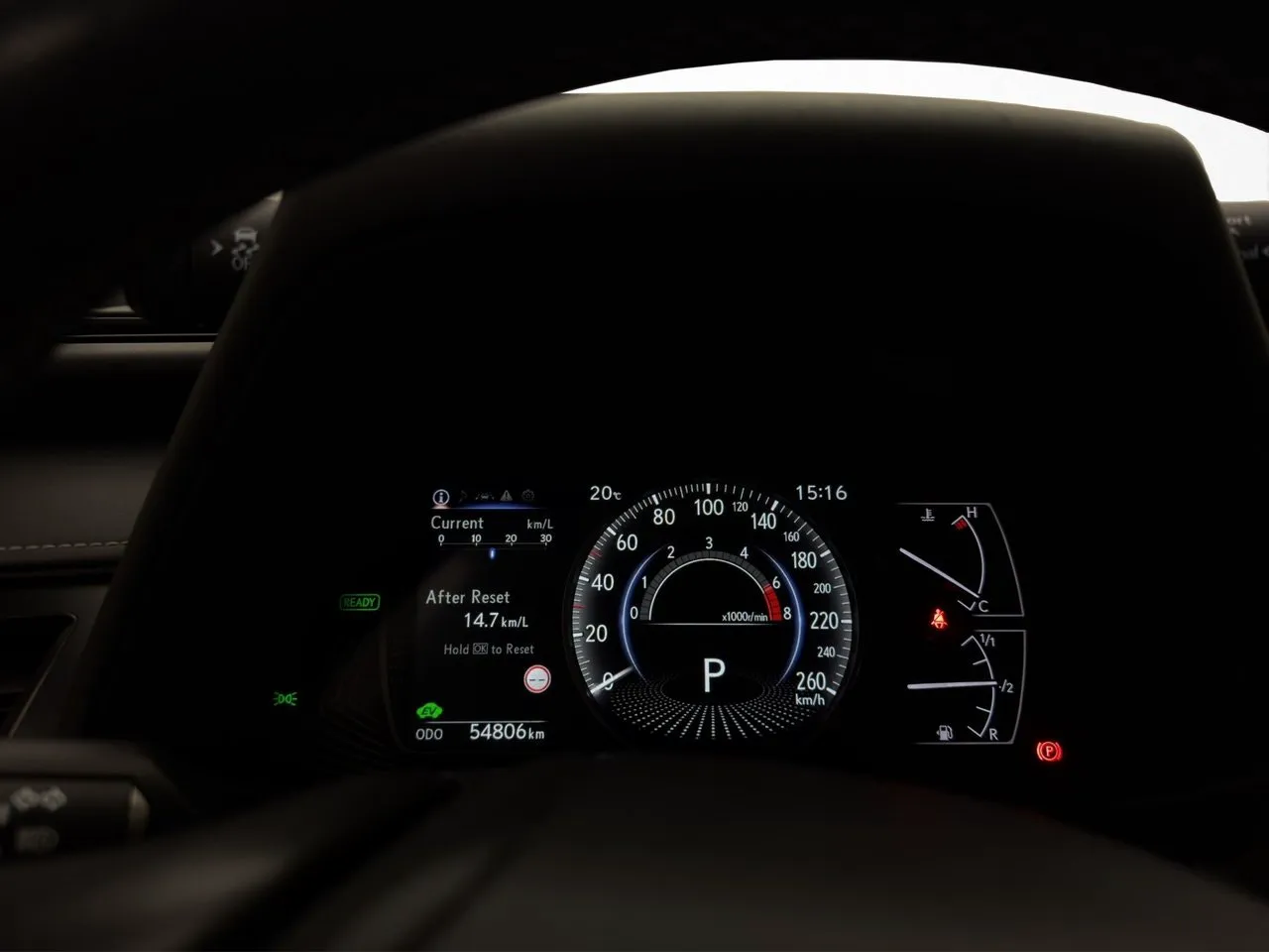 Vehicle image 16