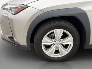 Lexus UX bild 25