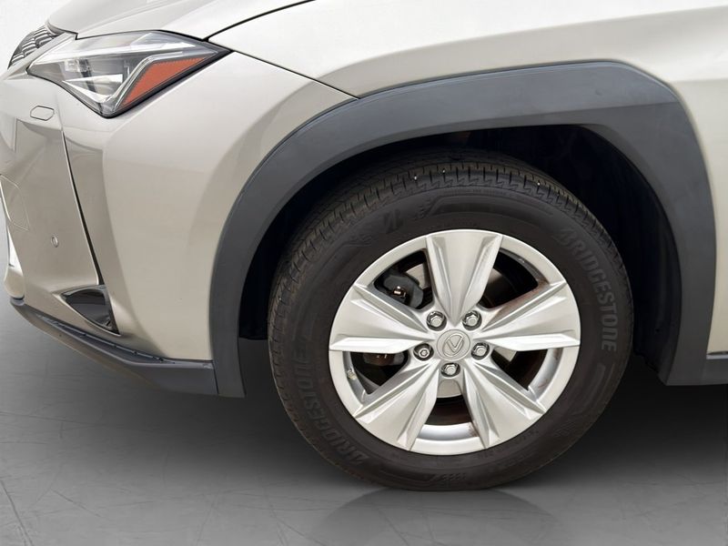 Lexus UX bild 25