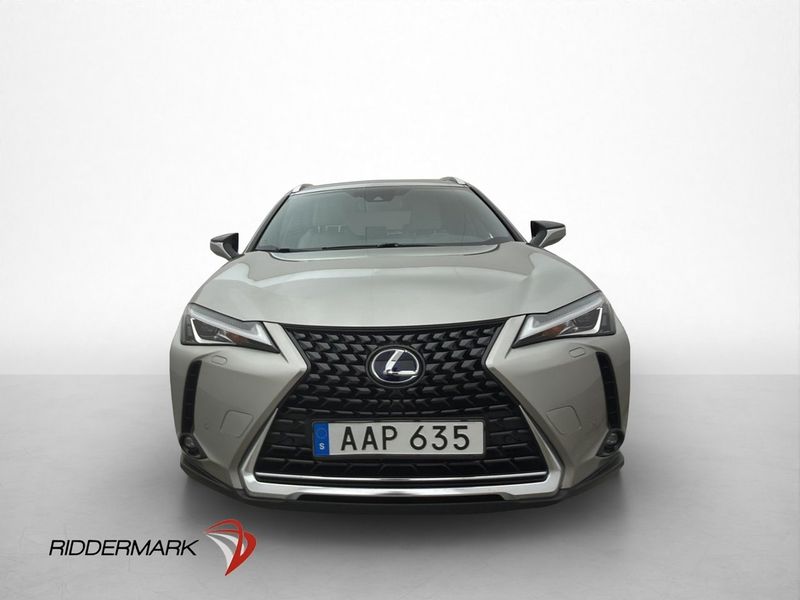 Lexus UX bild 2