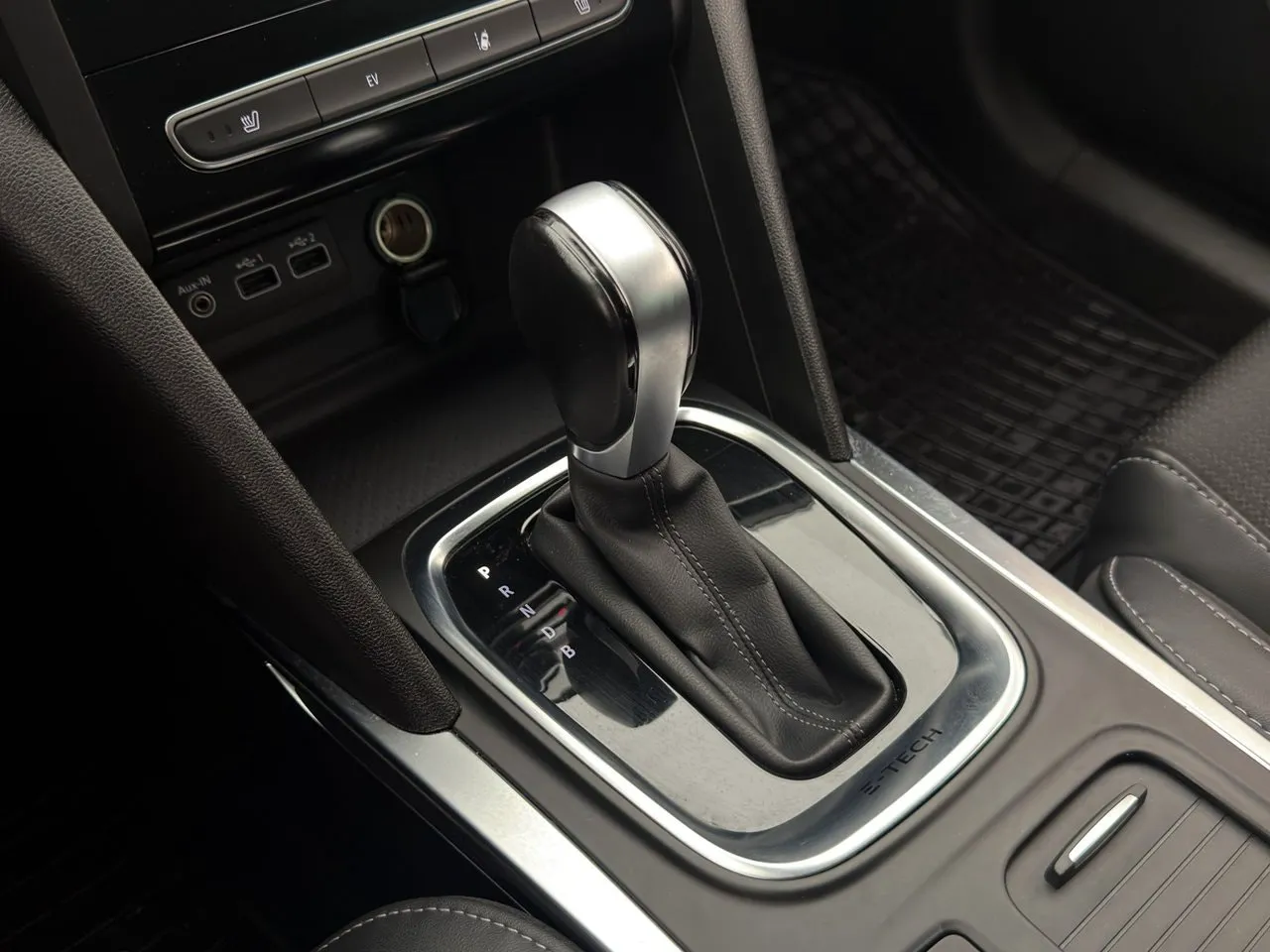 Vehicle image 20