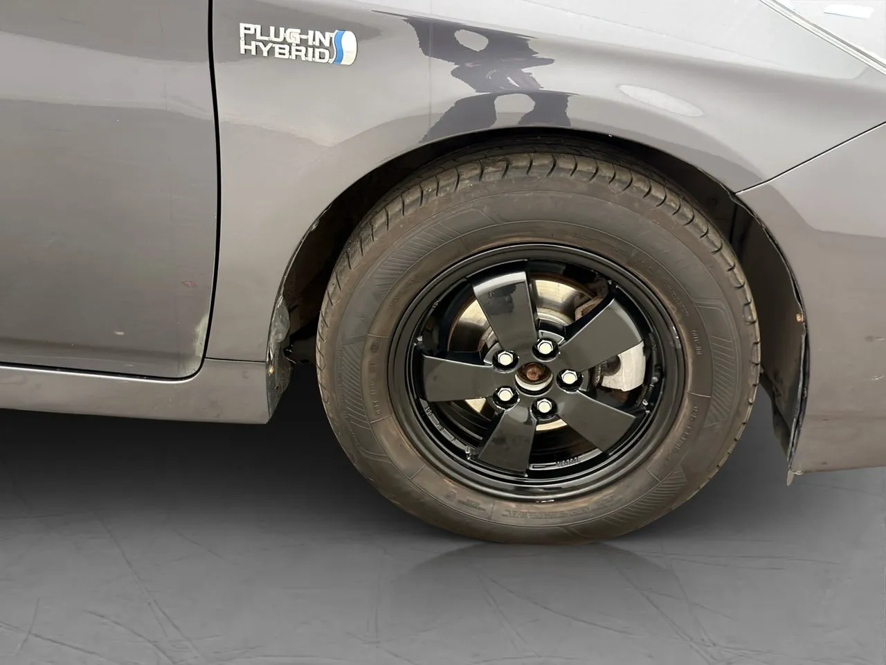 Vehicle image 30