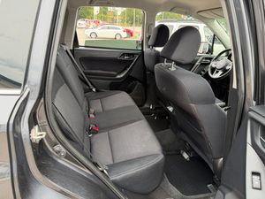 Subaru Forester bild 8