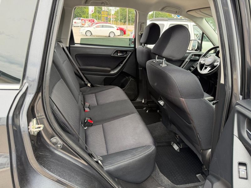 Subaru Forester bild 8