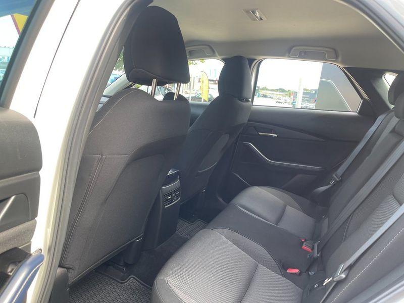 Mazda CX-30 bild 14