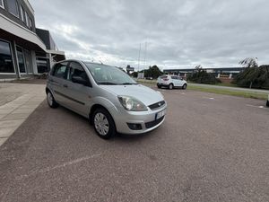 Ford Fiesta bild 1