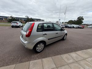 Ford Fiesta bild 2