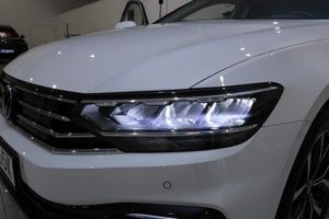Volkswagen Passat bild 9