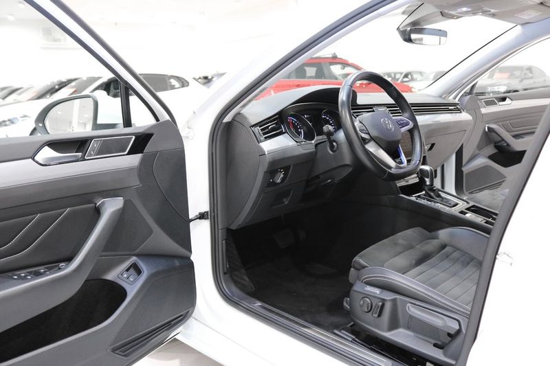 Volkswagen Passat bild 11