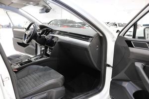 Volkswagen Passat bild 13