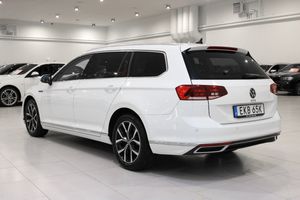 Volkswagen Passat bild 6