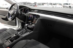 Volkswagen Passat bild 12